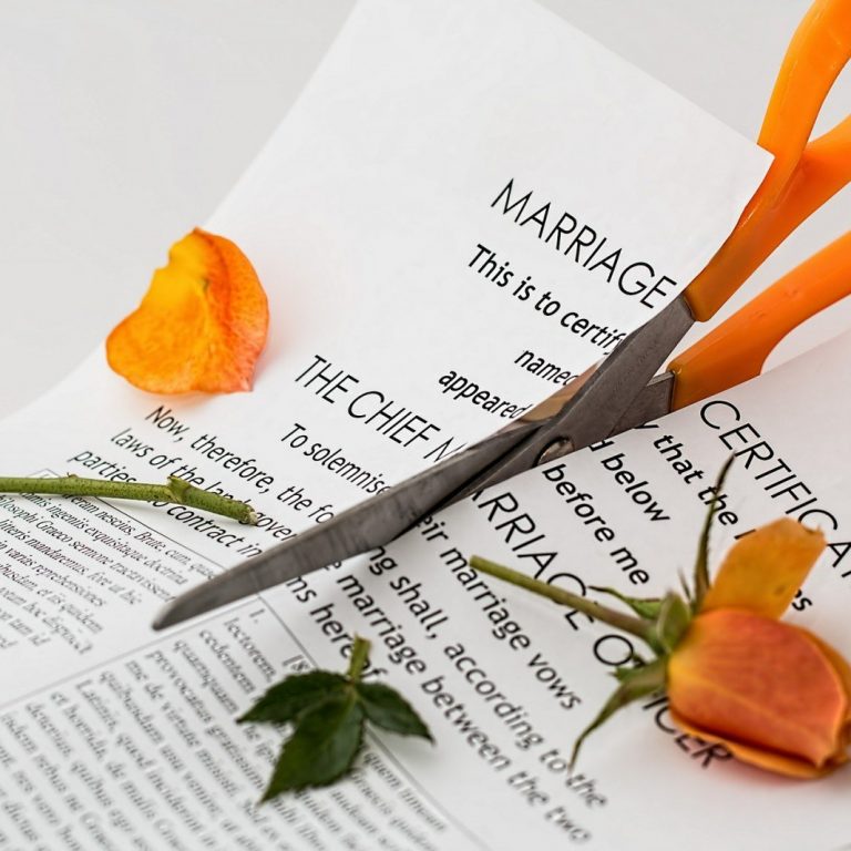 divorce-619195_1920